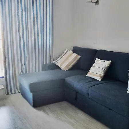 Inmobiliaria L259 شقة فندقية *